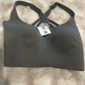 Lululemon Athletica adapt and align bra